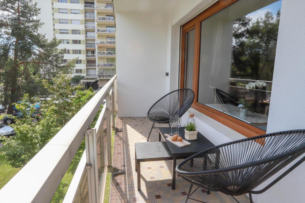 Chez Lou Appartement Proche Du Lac Moderne Annecy Exterior foto